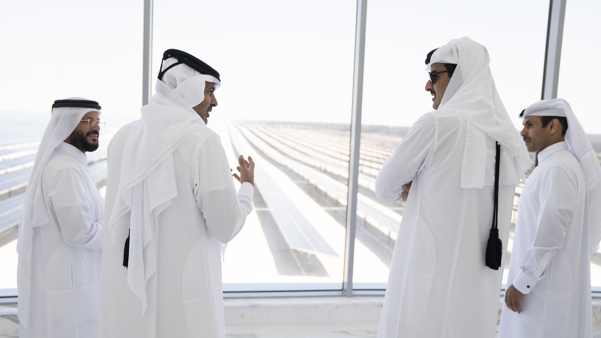 من مراسم تدشين أول محطة طاقة شمسية في قطر