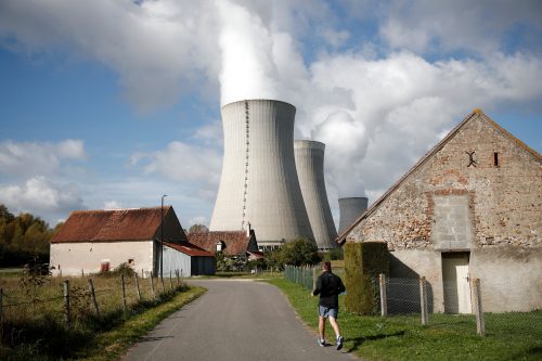 إحدى المحطات النووية الفرنسية