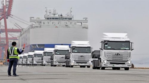 نفاد الوقود بسبب إضراب سائقي الشاحنات في كوريا