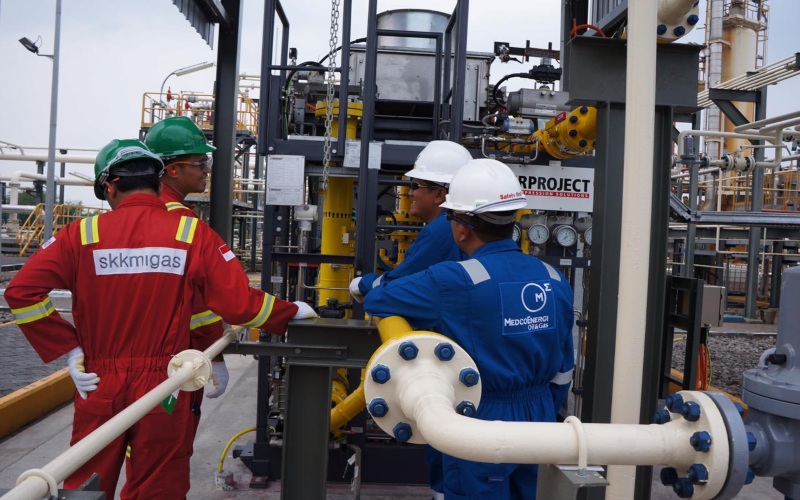 عمال النفط والغاز في إندونيسيا