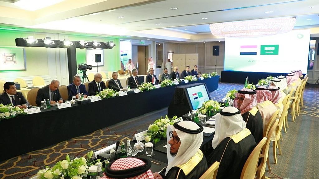 وزير الطاقة السعودي خلال اجتماعه مع وزير النفط العراقي
