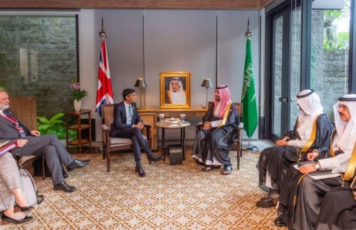 مباحثات سعودية بريطانية حول استقرار أسواق الطاقة