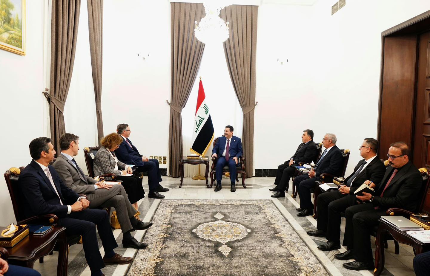 اجتماع رئيس مجلس الوزراء العراقي مع ممثلي شركة توتال إنرجي