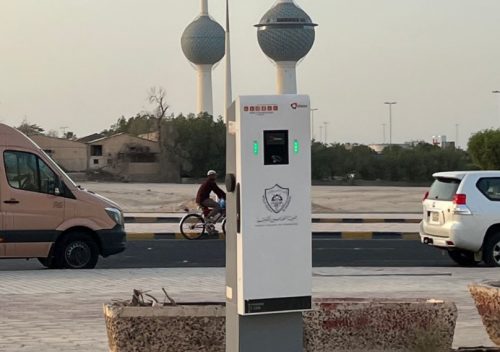 اعتمدت الكويت اللائحة النهائية لشواحن السيارات الكهربائية