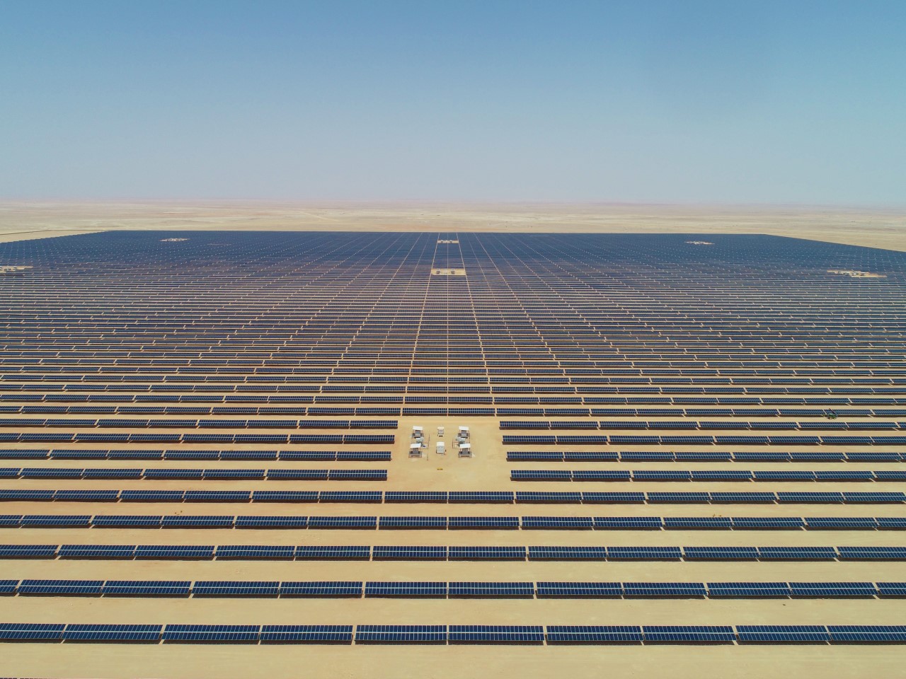 أحد مشروعات الطاقة المتجددة في محافظة ظفار في سلطنة عمان