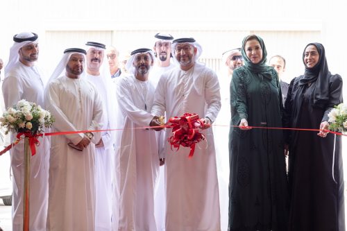 السيارات الكهربائية في دبي تشهد افتتاح أول مصنع محليًا