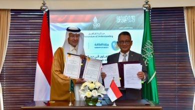 Photo of السعودية تعزز التعاون مع إندونيسيا في النفط والهيدروجين بمذكرة تفاهم جديدة
