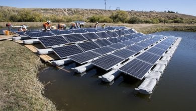 Photo of محطات الطاقة الشمسية العائمة.. هل توفر طاقة نظيفة دون مخاطر بيئية؟ (تقرير)