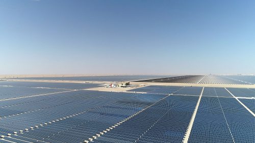 الطاقة المتجددة في الإمارات تشهد تطورات جديدة خلال 2022