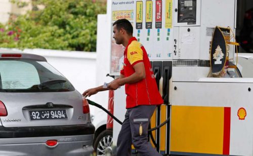 أسعار الوقود في تونس تشتعل مع أزمة اقتصادية طاحنة