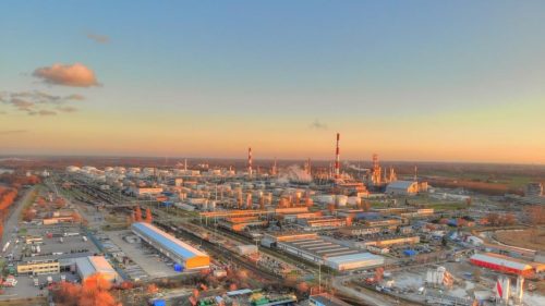 أرامكو السعودية تعقد اتفاقية مع مصفاة غدانسك في بولندا 