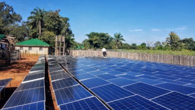 Photo of مشروعات الطاقة الشمسية في زيمبابوي تحظى بحوافز حكومية جديدة