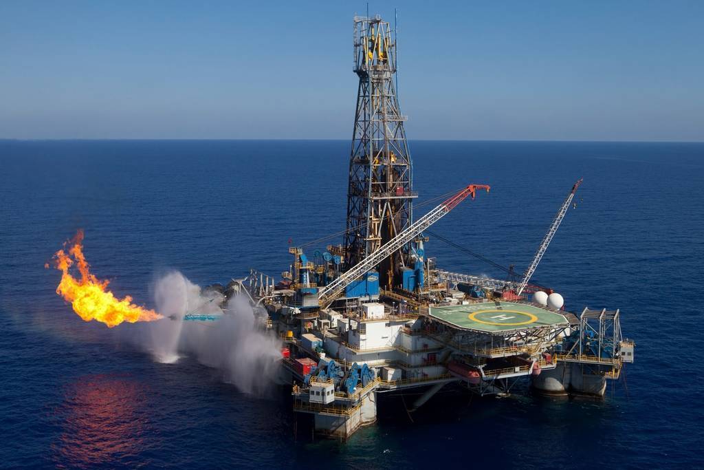 سهم شاريون يهبط رغم إحراز تقدم في صفقة بيع الغاز المغربي