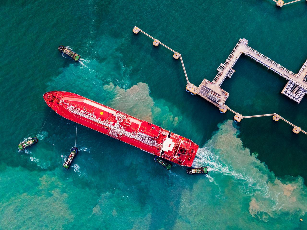 زيادة كبيرة في صادرات البتروكيماويات من ميناء جبل علي في الإمارات