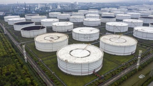 مصافي التكرير الصينية تستفيد من النفط الروسي الرخيص