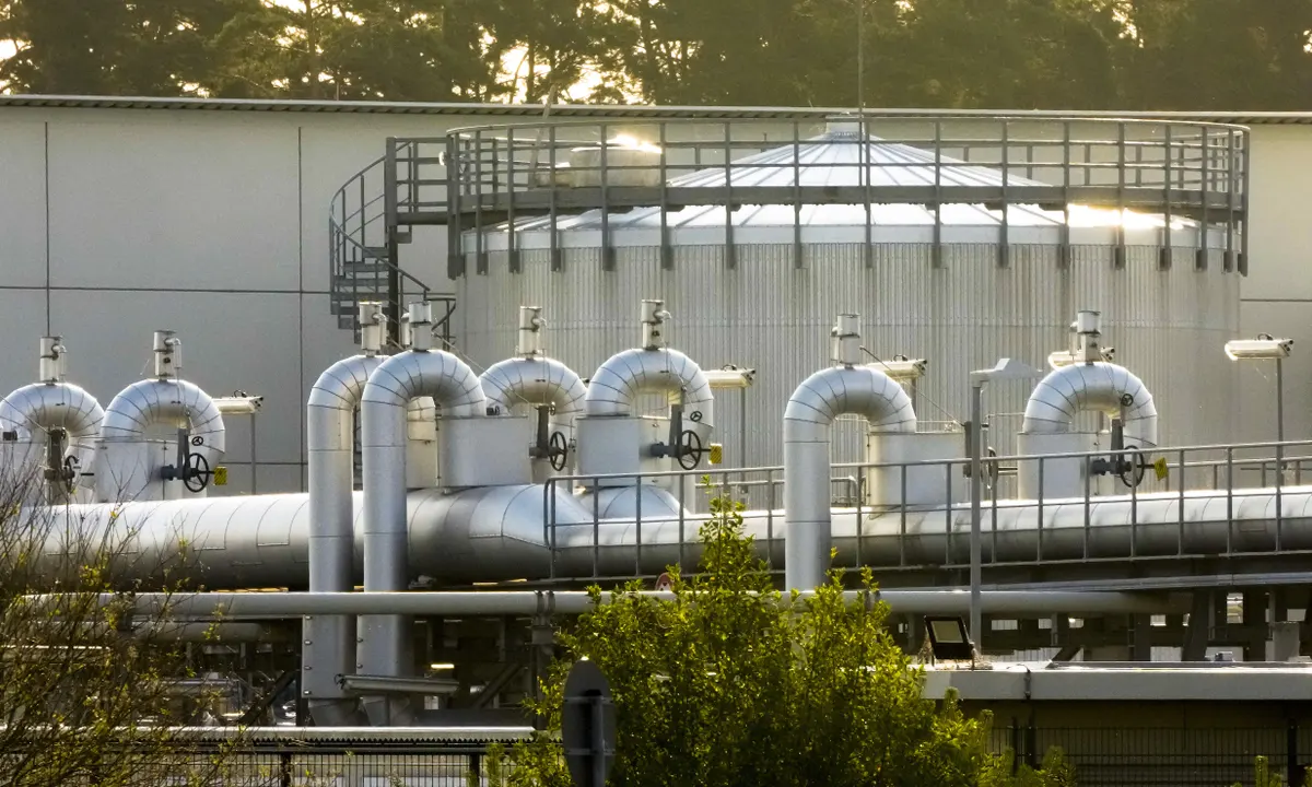 محطة النقل لخط أنابيب الغاز أوبال ومخزونات الغاز في ألمانيا تسبب خسائر مليارية
