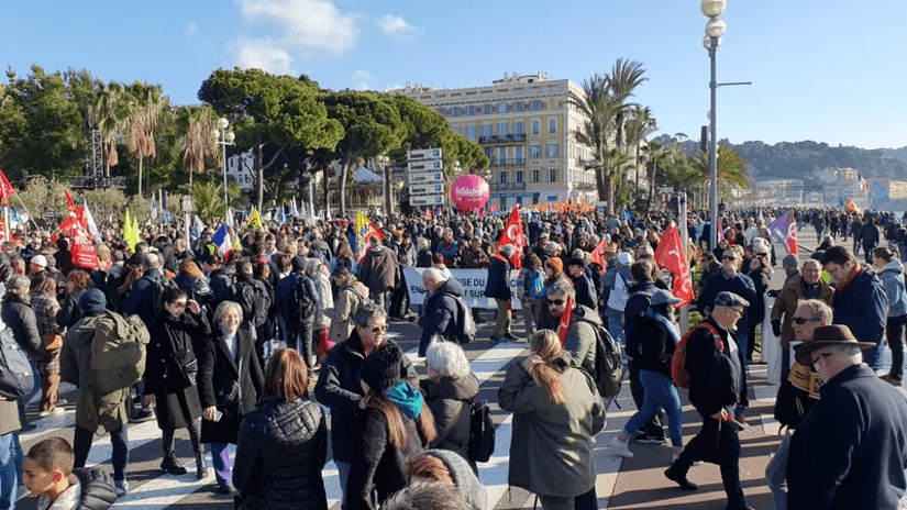 تجدد أزمة الوقود في فرنسا بسبب إضراب العمال