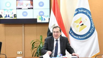 Photo of وزير البترول المصري: تطوير خطوط أنابيب النفط ومصافي التكرير أولوية (صور)