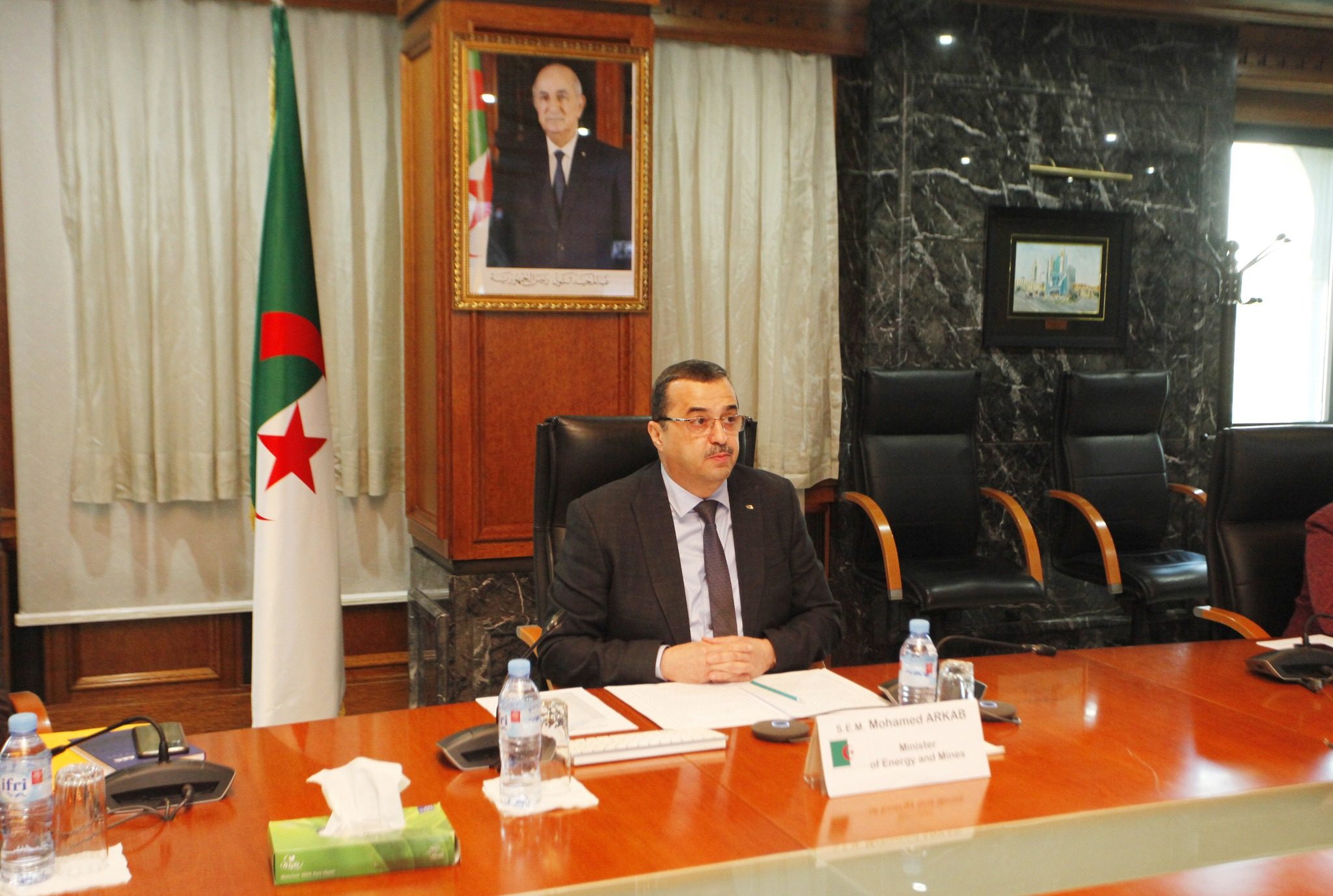 وزير الطاقة يتحدث عن استثمارات قطاع النفط والغاز في الجزائر