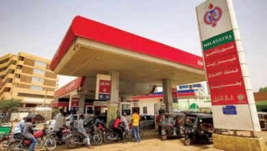 Photo of أسعار البنزين في السودان تسجل تراجعًا ملحوظًا.. وارتفاع الديزل