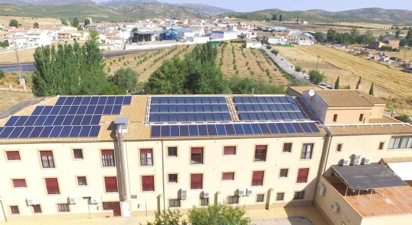 إسبانيا تطوّر الألواح الشمسية الحرارية