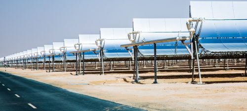 أول مشروع قيد التشغيل للطاقة المتجددة بالشرق الأوسط ومن بين أكبر محطات للطاقة الشمسية في العالم