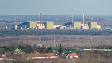 Photo of الطاقة النووية الروسية على رادار العقوبات الأوروبية.. والمجر تهدد بـ"الفيتو"