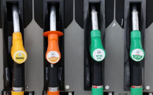 أسعار الوقود في فرنسا تقترب من حاجز الـ 2 يورو