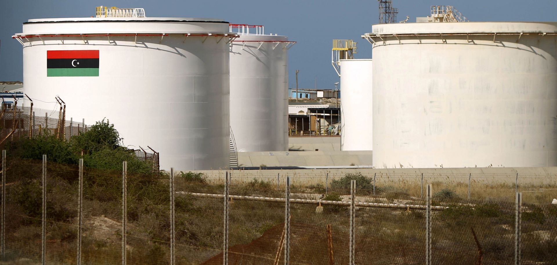خطة لتعزيز إنتاج النفط الليبي وجذب الاستثمارات