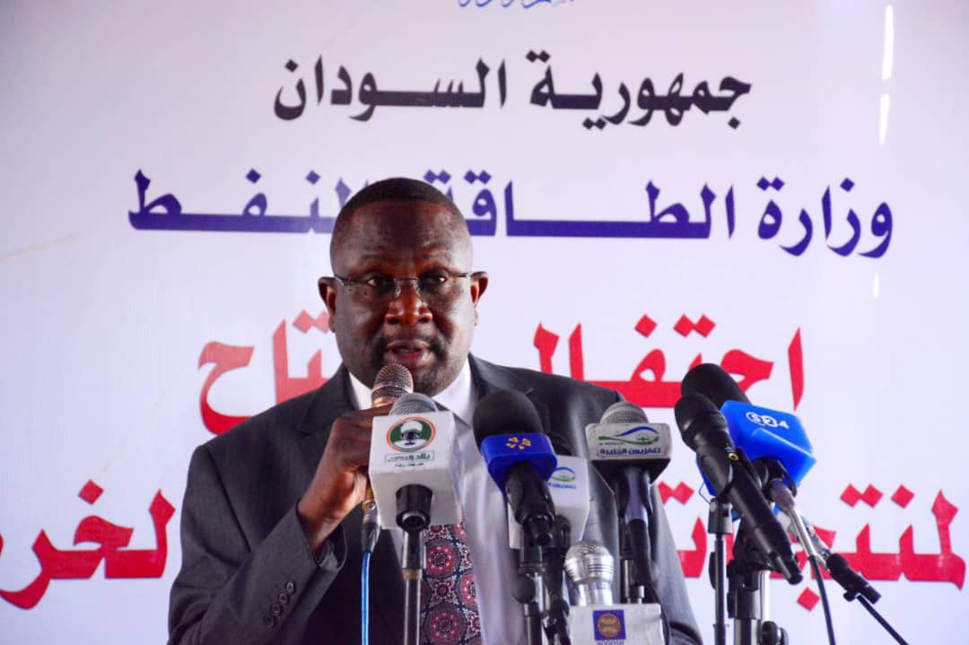 السودان يدشن خط أنابيب لنقل المشتقات النفطية