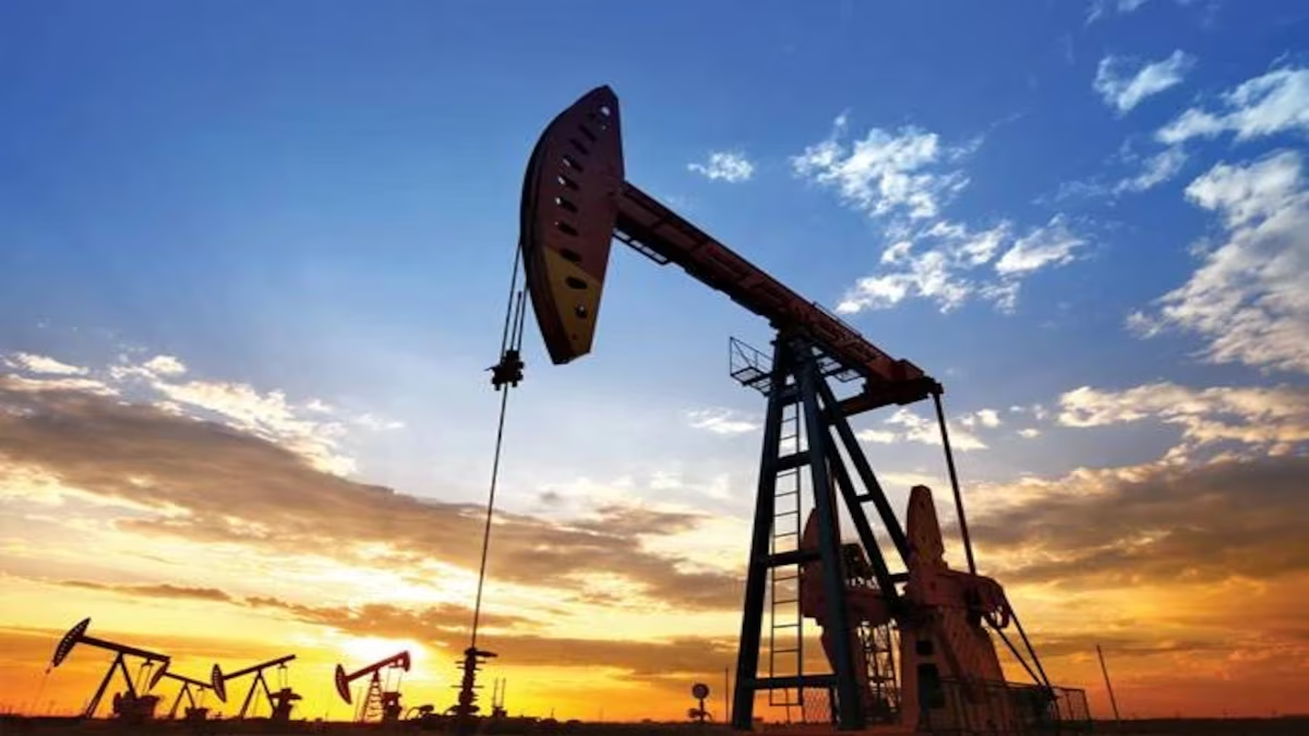 أسعار النفط قد تصل إلى 100 دولار بسبب تراجع مخزونات النفط وقرارات أوبك+
