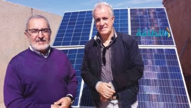 Photo of اختراع جزائري.. محطة طاقة شمسية متنقلة وقابلة للطي (فيديو)