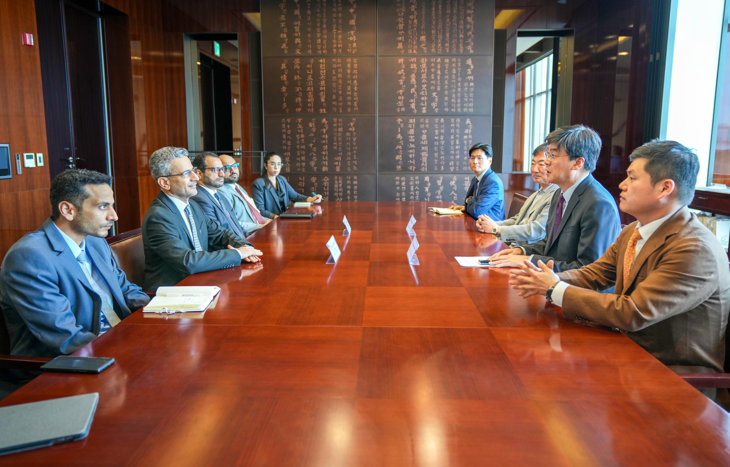 جانب من اجتماعات مسؤولي سلطنة عمان وكوريا الجنوبية