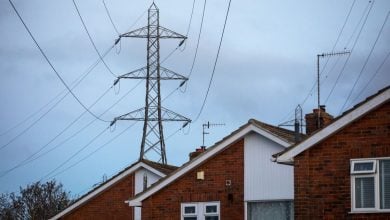 Photo of فواتير الكهرباء في بريطانيا تتكبد 1.4 مليار دولار إضافية في 2022