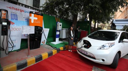 نقطة شحن سيارات كهربائية في الهند