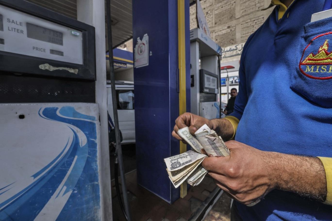 محطة تبيع البنزين والسولار في مصر