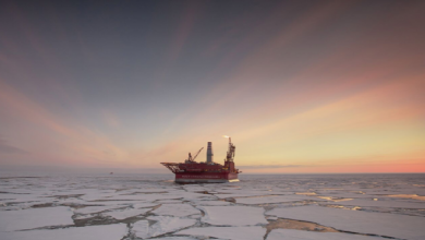 Photo of احتياطيات النفط والمعادن في القطب الشمالي مسرح جديد للصراع بين روسيا والغرب