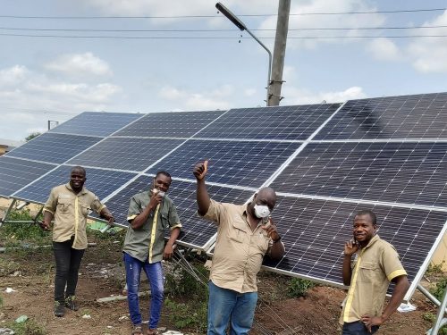 تركيبات شمسية لدعم إنتاج الكهرباء في نيجيريا