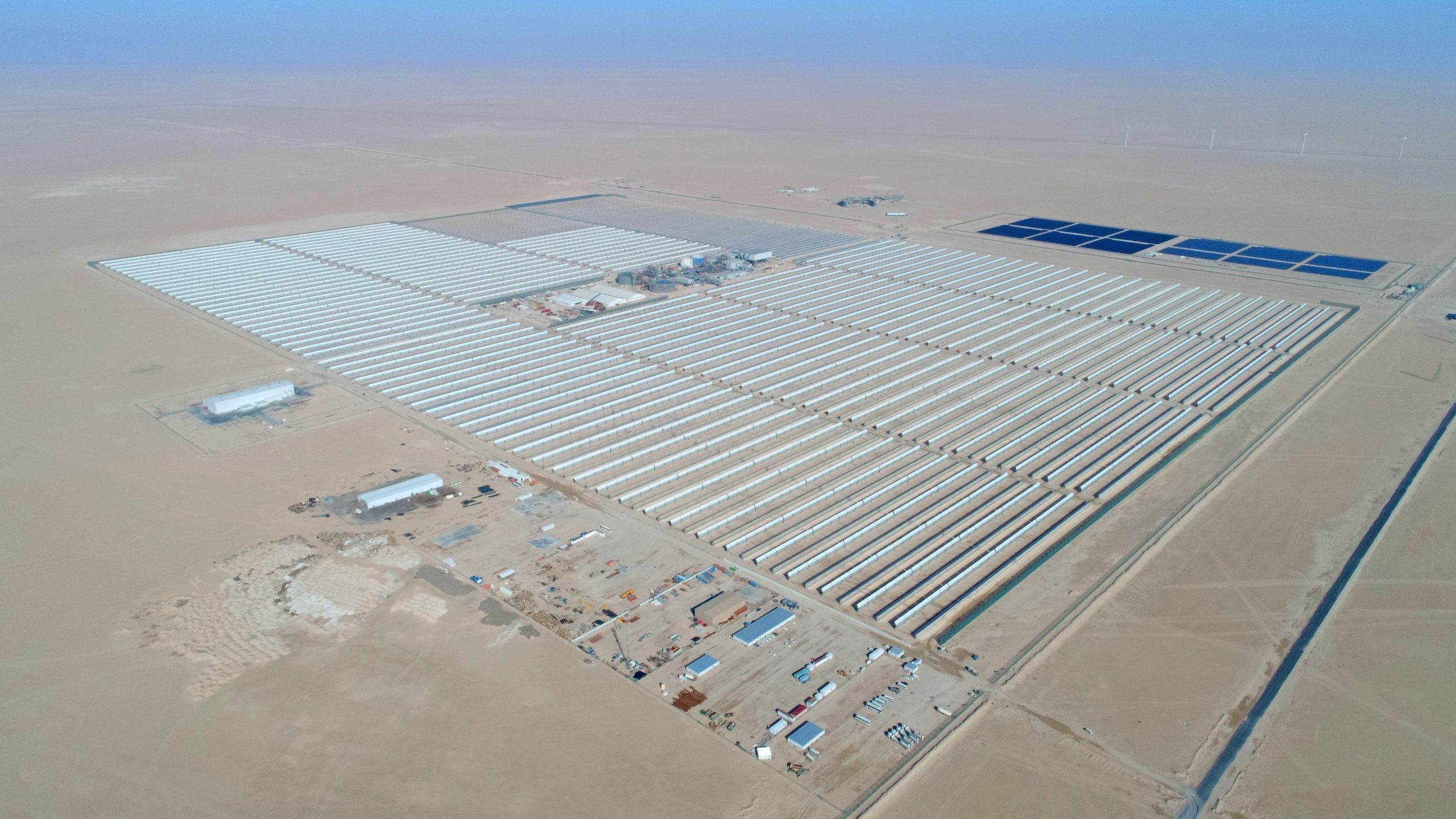 مشروع الشقايا للطاقة الشمسية في الكويت