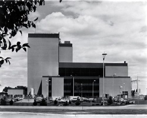 صورة قديمة لمحطة الطاقة النووية فورت سانت فراين في بلدة بلاتفيل بولاية كولورادو