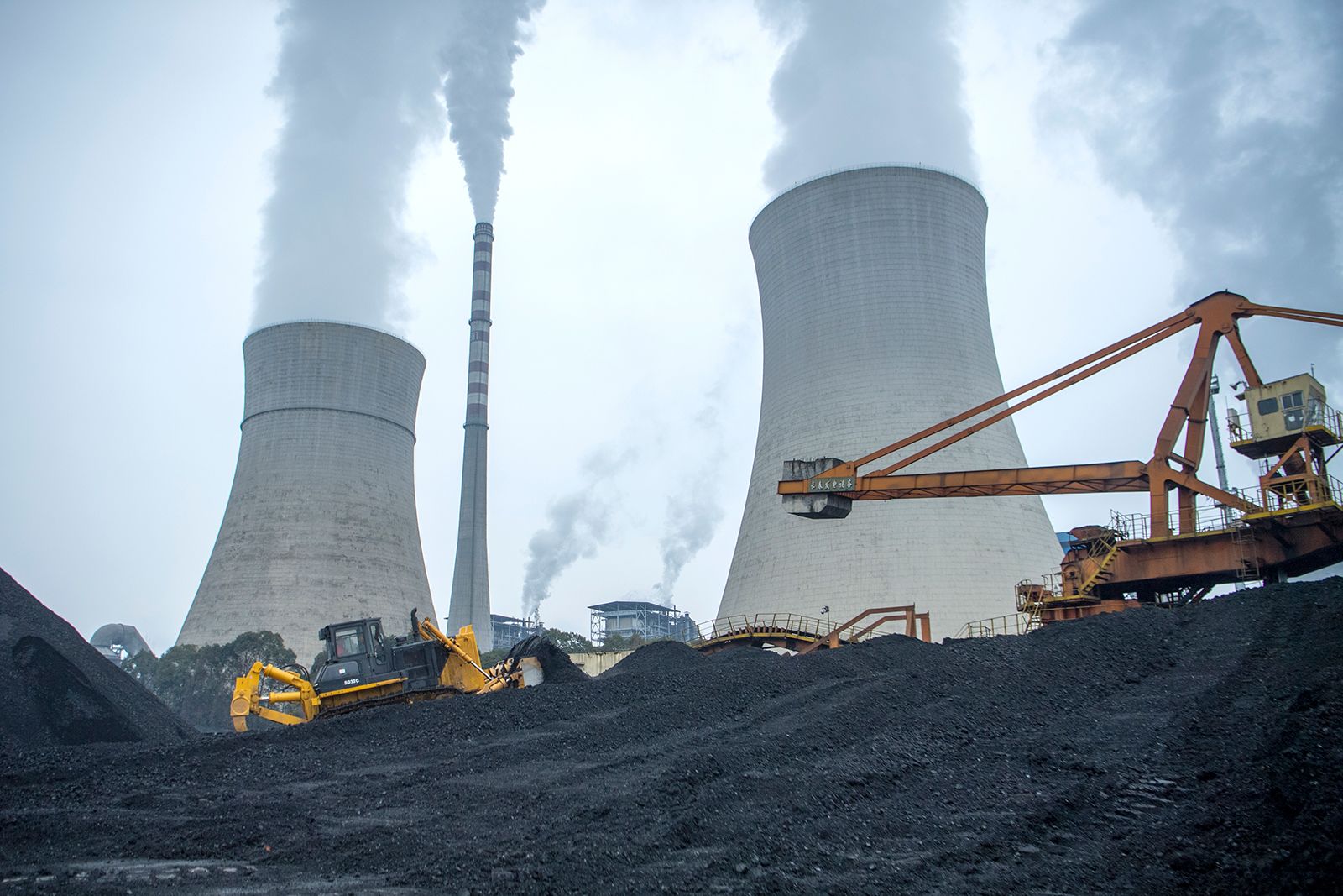 محطة توليد كهرباء بالفحم في الصين