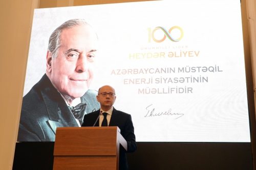 وزير الطاقة الأذربيجاني برويز شهبازوف