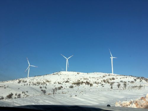توربينات الرياح ومصادر الطاقة المتجددة في منطقة باليكسير الغربية التركية