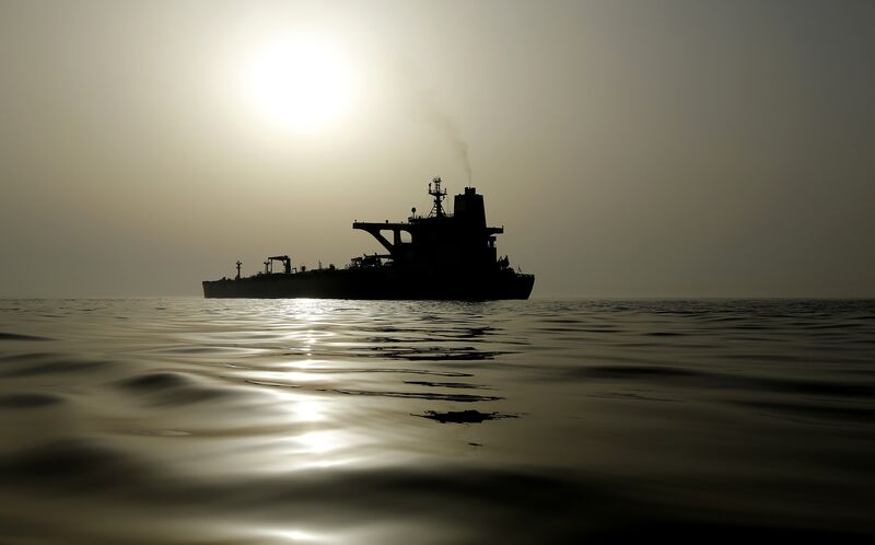 ناقلة نفط تحمل شحنة خام روسية في أعالي البحار