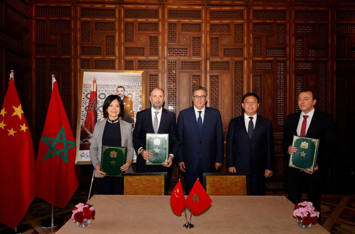 جانب من توقيع مذكرة التفاهم بين المغرب وشركة غوشن هاي تيك لتطوير أول مصنع لصناعة بطاريات السيارات الكهربائية في أفريقيا