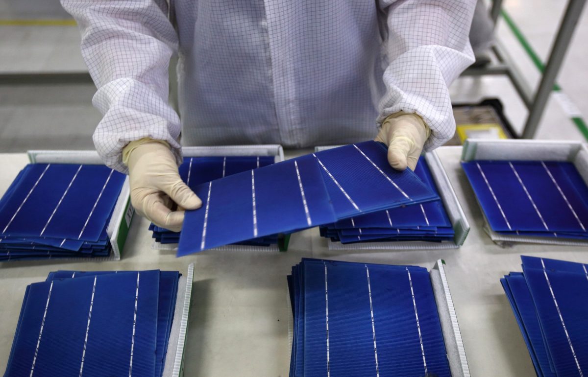 تصنيع الخلايا الشمسية في الصين
