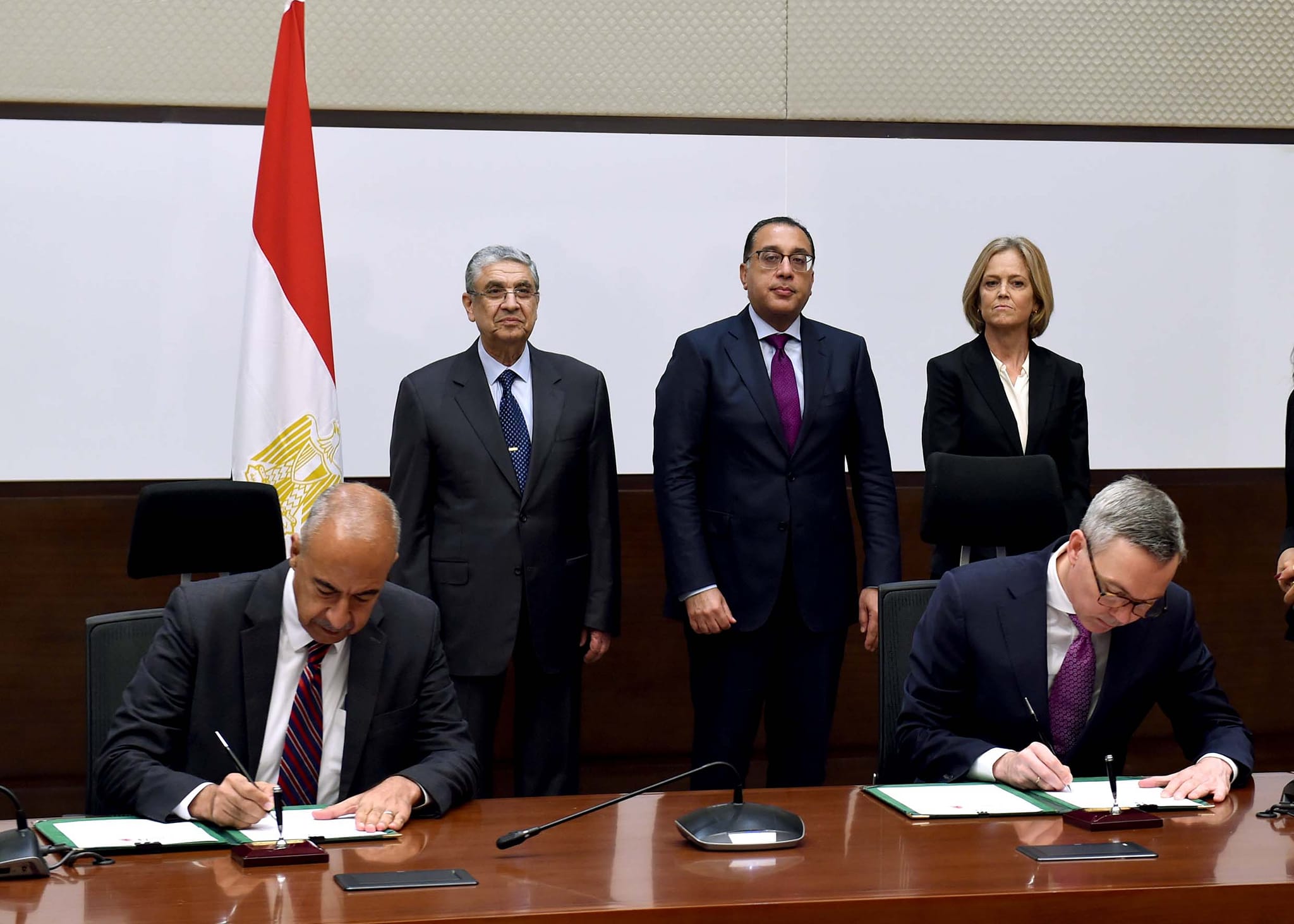 من مراسم توقيع اتفاقية محطة طاقة الرياح في مصر