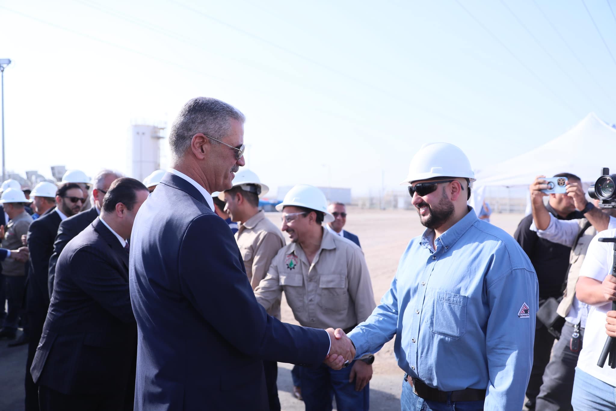 العراق يفتتح مشروعات جديدة في حقل غرب القرنة 1