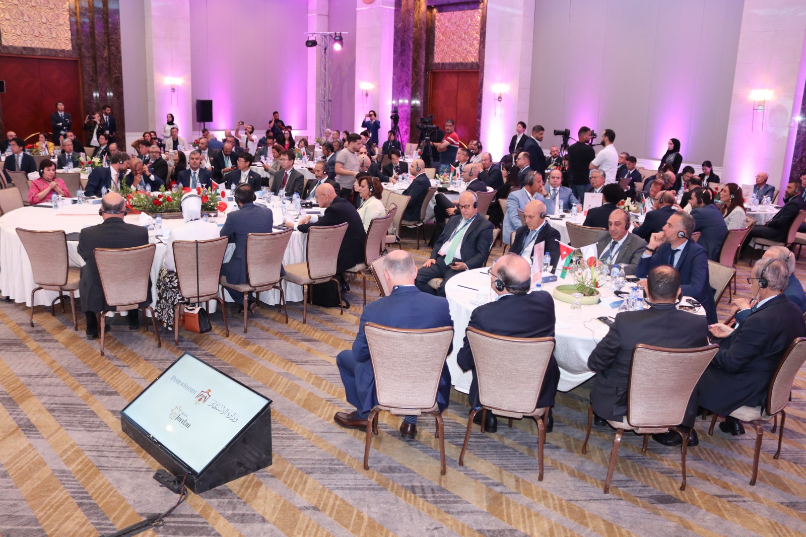 وزير الطاقة الأردني صالح الخرابشة خلال مشاركته في منتدى الأعمال الأردني الياباني