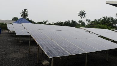 Photo of الشبكات الشمسية الصغيرة في نيجيريا تعزز توصيل الكهرباء لأغراض التنمية